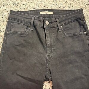 Levi 721 High Rise Skinny Jeans size 28 black
